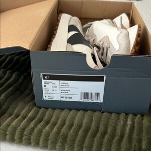 New Balance 327 Women's Shoes in Cream and Black